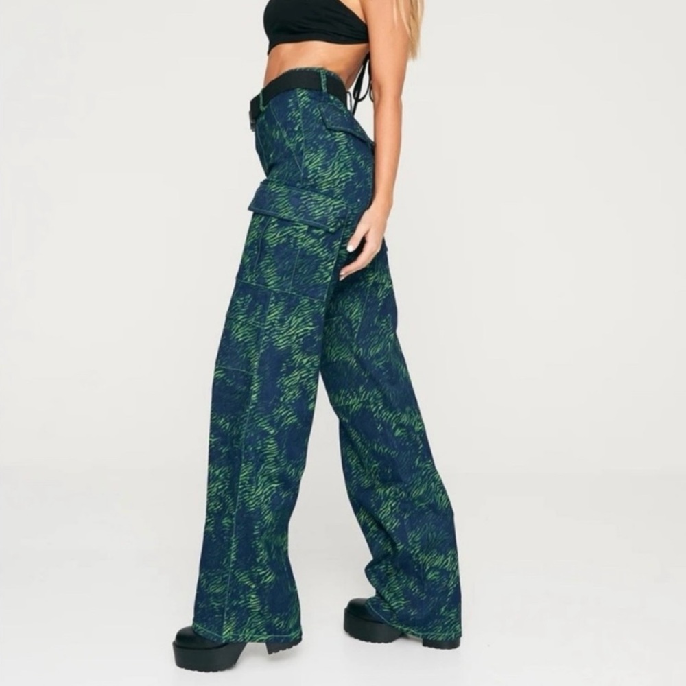 I.AM.GIA Sinead Pant in Green Tiger - Picture 2 of 10